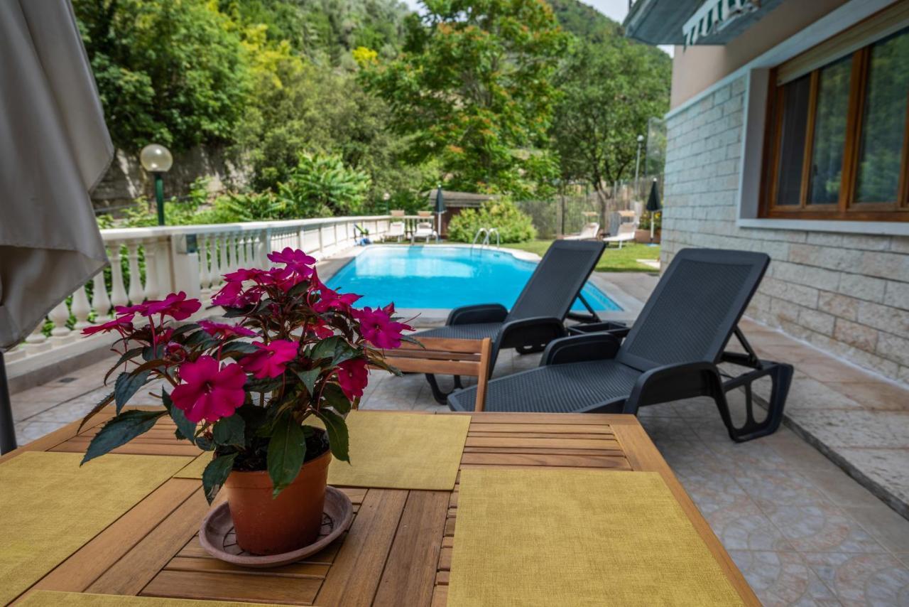 A Casa Di Mila - Appartamento Con Piscina Sori Exterior foto