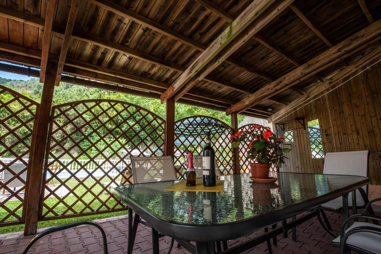 A Casa Di Mila - Appartamento Con Piscina Sori Exterior foto